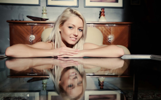 Woman blonde sitting smiling mirror free wallpaper for desktop - medium preview image