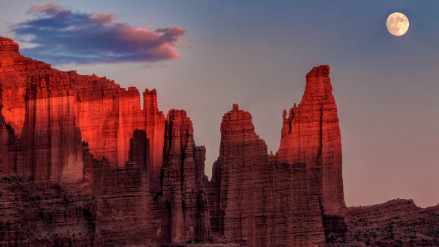 Full moon desert mountains arizona free wallpaper for desktop - medium preview image