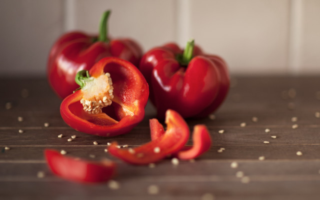 Red peppers knife pepper seeds free wallpaper for desktop - medium preview image