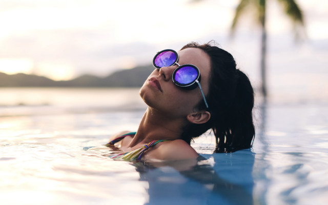 Summer vibrant pool beach sunglasses free wallpaper for desktop - medium preview image