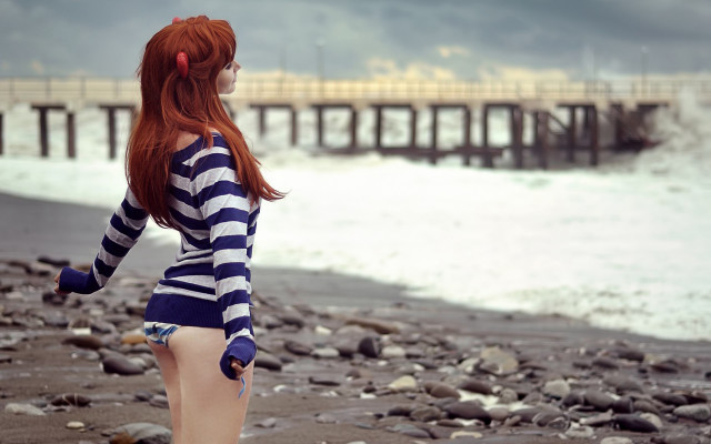 Beach portrait striped shirt rosy free wallpaper for desktop - medium preview image