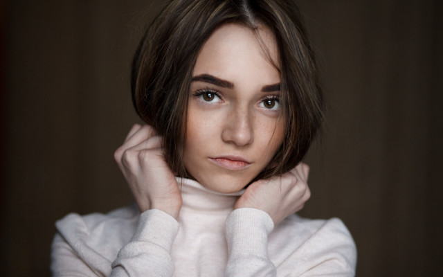 Elina karimova portrait asian white free wallpaper for desktop - medium preview image