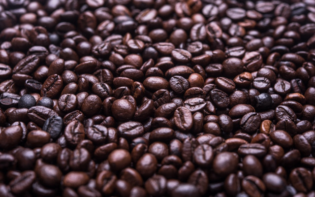 Coffee beans circle bokeh blurry free wallpaper for desktop - medium preview image