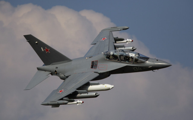 Fighter jet clouds red star free wallpaper for desktop - medium preview image