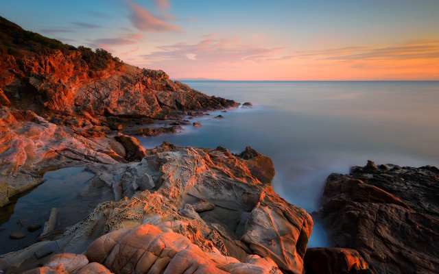 Rocky shore sunset pink sky free wallpaper for desktop - medium preview image