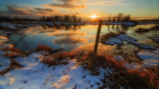 Pond snow fence sunset landscape free wallpaper for desktop - medium preview image