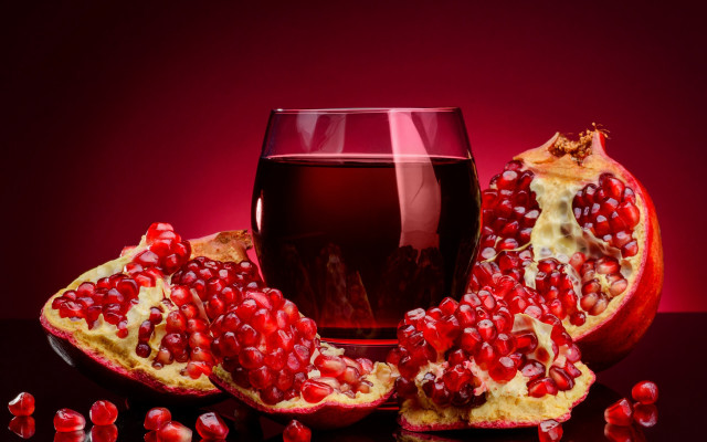 Wine pomegranate stilllife food photography free wallpaper for desktop - medium preview image