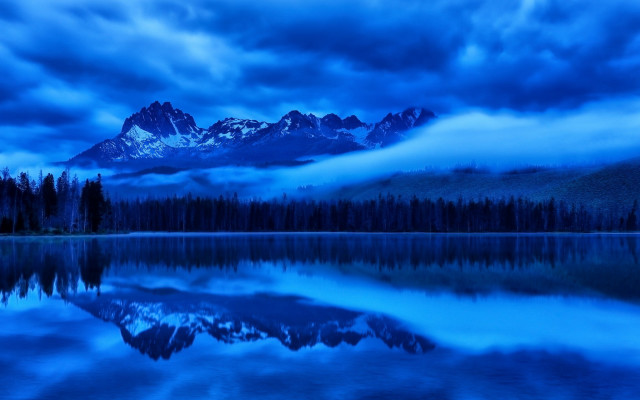 Mountain range reflection night clouds free wallpaper for desktop - medium preview image