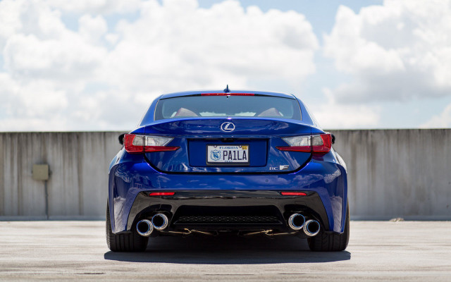Blue car parking lot sky free wallpaper for desktop - medium preview image