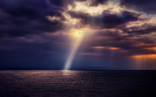 Bright light clouds ocean boat free wallpaper for desktop - medium preview image