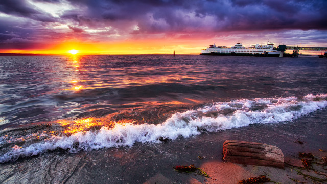 Sunset boat waves distant ship free wallpaper for desktop - medium preview image