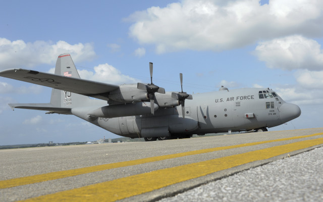 Airforce plane runway clouds sky free wallpaper for desktop - medium preview image
