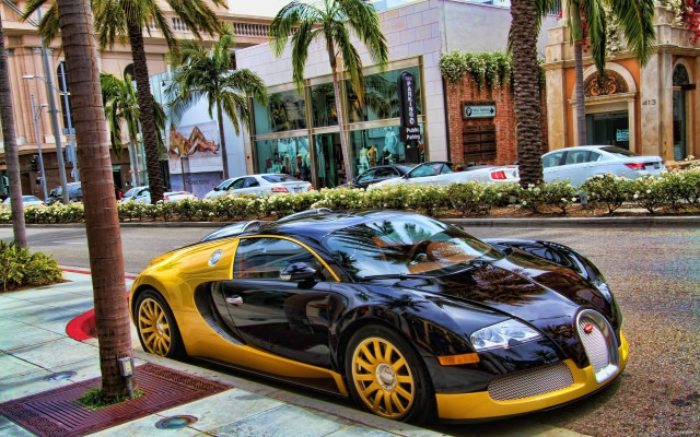 Bugatti palm trees cityscape urban free wallpaper for desktop - medium preview image
