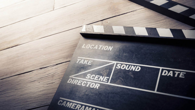 Clapper board movie slate clapper free wallpaper for desktop - medium preview image
