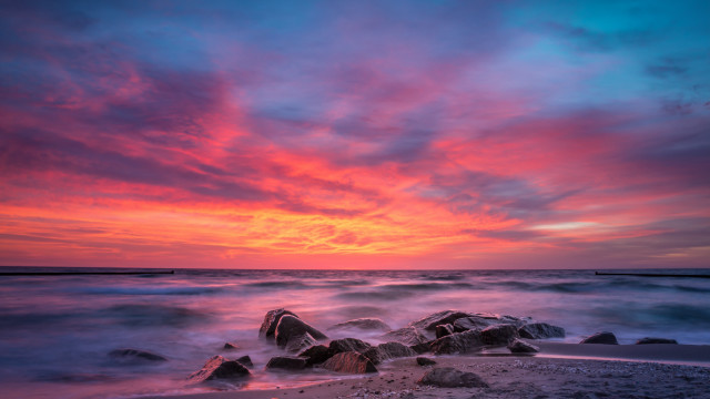 Sunset ocean rocks boat city free wallpaper for desktop - medium preview image