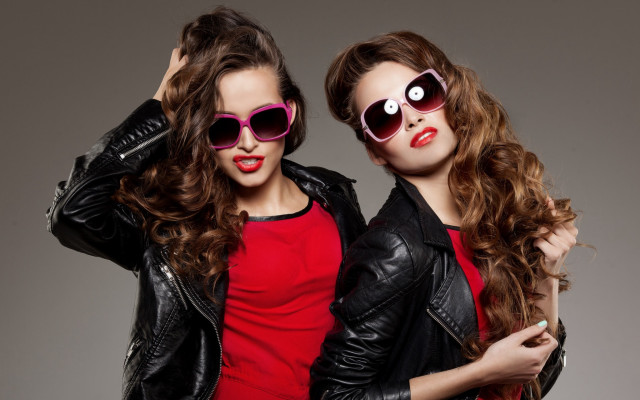 Two women red black sunglasses free wallpaper for desktop - medium preview image