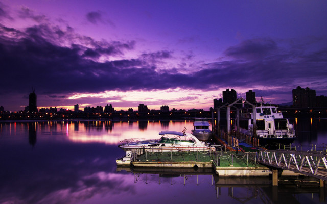 Boat dock purple sky cityscape free wallpaper for desktop - medium preview image