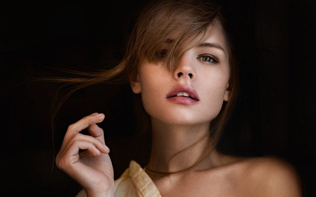 Woman blowing hair fashion portrait free wallpaper for desktop - medium preview image