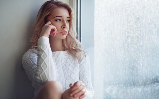 Woman window snow hand head free wallpaper for desktop - medium preview image