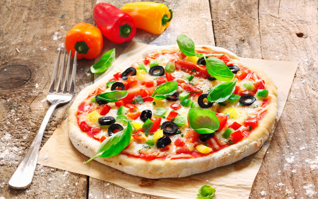 Pizza olives peppers wooden table #2 free wallpaper for desktop - medium preview image