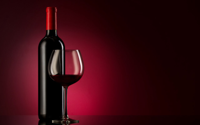 Wine glass bottle table red free wallpaper for desktop - medium preview image
