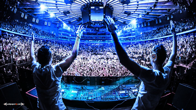 Two men hands up crowd free wallpaper for desktop - medium preview image
