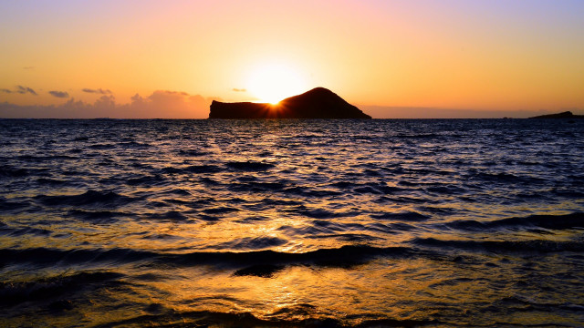 Sunset water island clouds matte free wallpaper for desktop - medium preview image