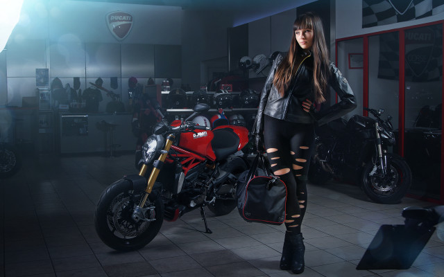 Woman motorcycle garage jigsaw puzzle free wallpaper for desktop - medium preview image