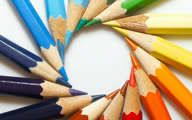 Colored pencils circle white background #3 free wallpaper for desktop - medium preview image