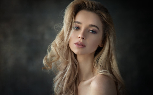 Elina karimova blonde hair portrait free wallpaper for desktop - medium preview image