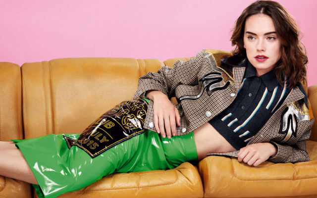 Woman couch greenbag pinkwall maximalism #2 free wallpaper for desktop - medium preview image