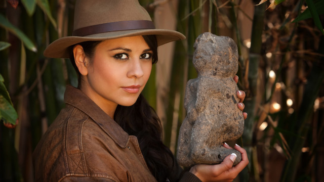 Woman hat rock plant bamboo free wallpaper for desktop - medium preview image