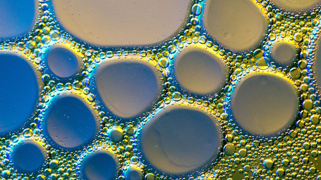 Water surface bubbles blue yellow free wallpaper for desktop - medium preview image
