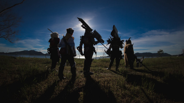 Group people field sky sun free wallpaper for desktop - medium preview image