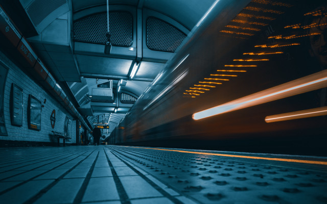 Train futurism tiltshift motionblur city free wallpaper for desktop - medium preview image
