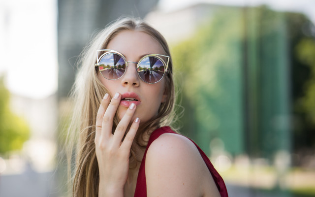 Woman sunglasses red dress smoking free wallpaper for desktop - medium preview image