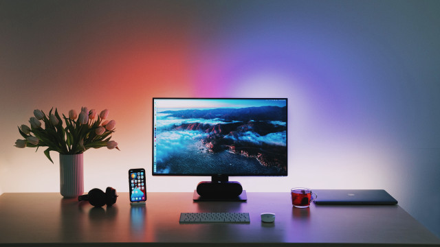 Computer monitor desk phone vase free wallpaper for desktop - medium preview image