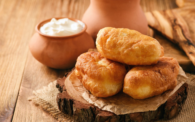 Bread creamcheese vase woodentable pile free wallpaper for desktop - medium preview image