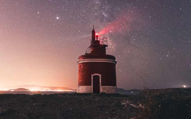 Tower telescope night sky stars free wallpaper for desktop - medium preview image