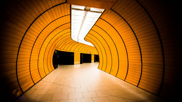 Tunnel white floor yellow wall free wallpaper for desktop - medium preview image