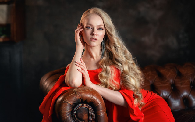Woman reddress blonde blueeyes portrait free wallpaper for desktop - medium preview image