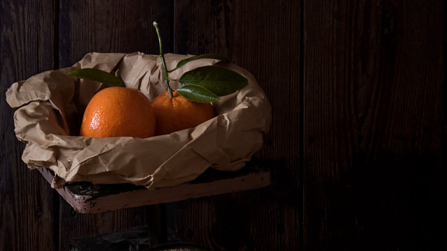 Basket oranges wooden table leaf free wallpaper for desktop - medium preview image