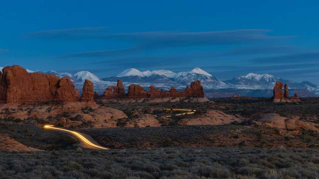 Desert road mountains night light free wallpaper for desktop - medium preview image
