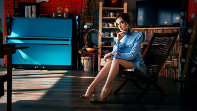 Woman sitting library glasses fashion free wallpaper for desktop - medium preview image