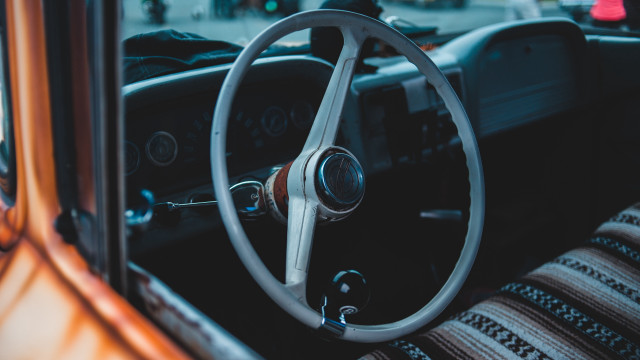 Car dashboard steeringwheel dashlight seatbelt free wallpaper for desktop - medium preview image