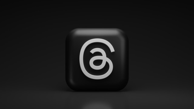 Black white square number six free wallpaper for desktop - medium preview image