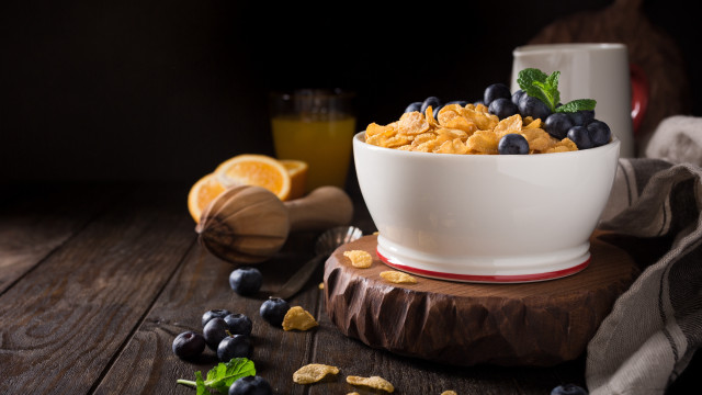 Cereal blueberries orange slices wooden free wallpaper for desktop - medium preview image