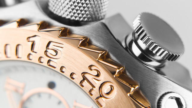 Gold silver watch macro photorealism free wallpaper for desktop - medium preview image