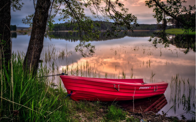 Red boat lake sunset reflection free wallpaper for desktop - medium preview image
