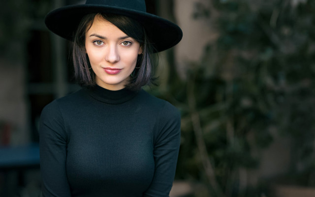 Elina karimova black hat green free wallpaper for desktop - medium preview image